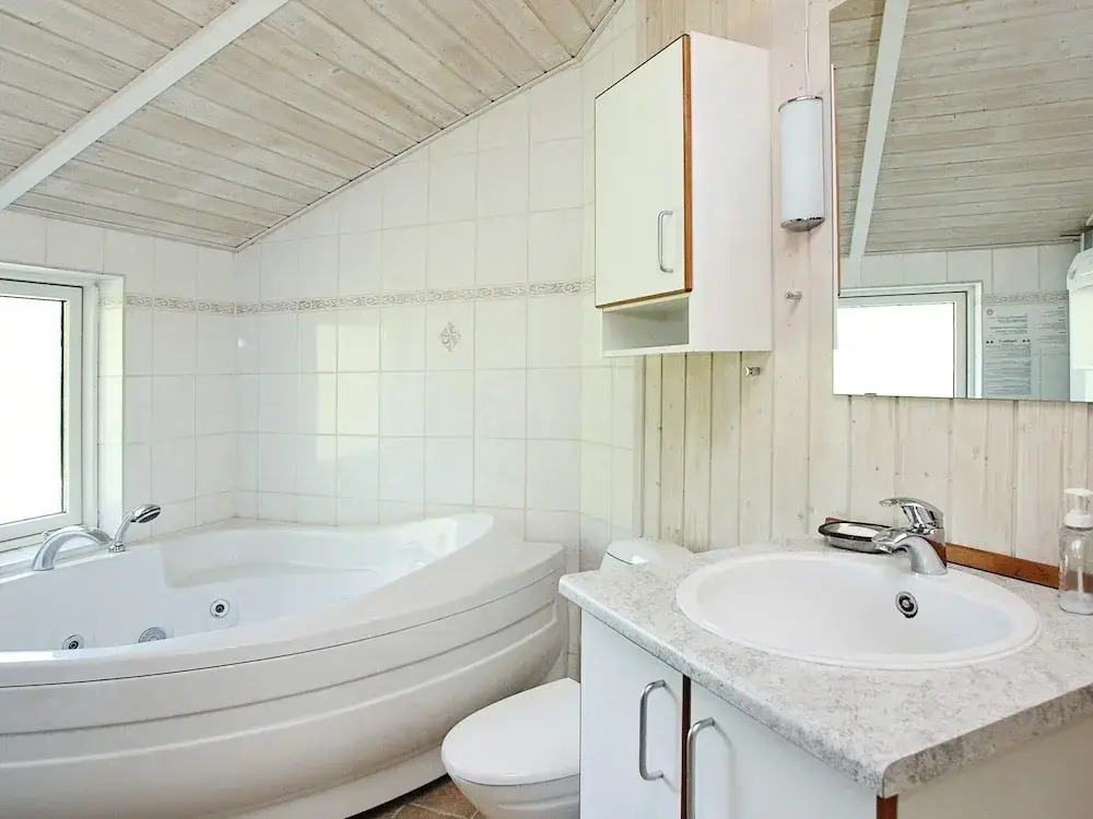 6 person holiday home in Ålbæk-By Traum