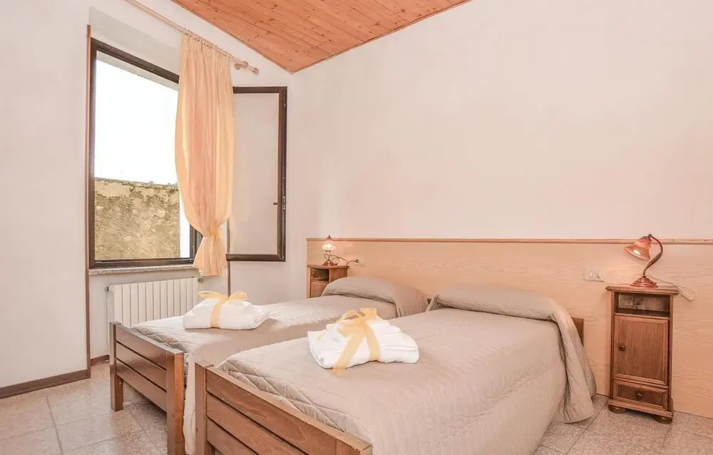 Nice Apartment in Toscolano Maderno With 2 Bedrooms and Wifi