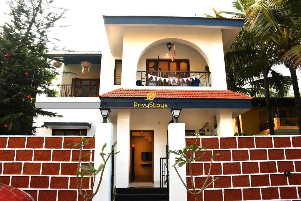 Privy Stays Reed Field Cottage