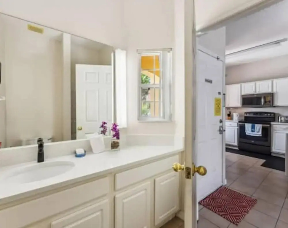Beautiful Townhome at Lake Barkley With Pool View!