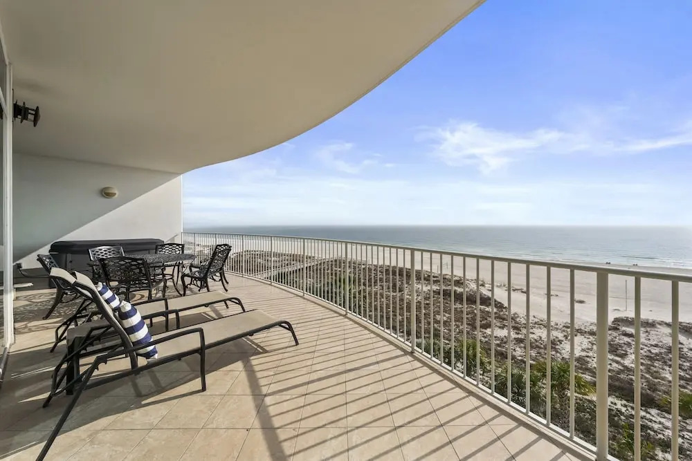 Turquoise Place 408C