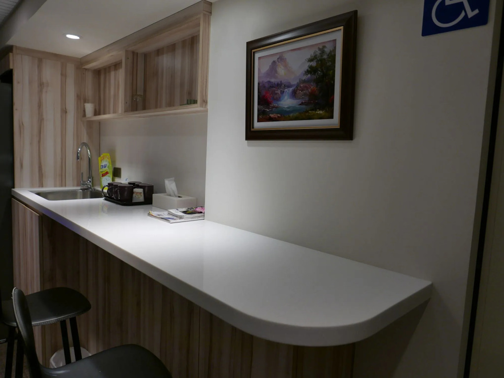 Ours Inn II