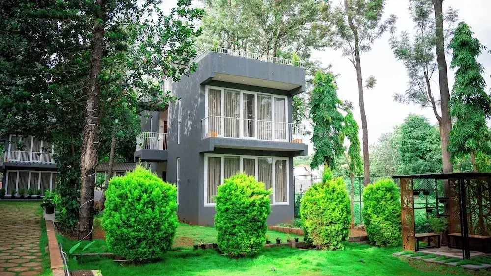 Thavika Silverwoods Residence
