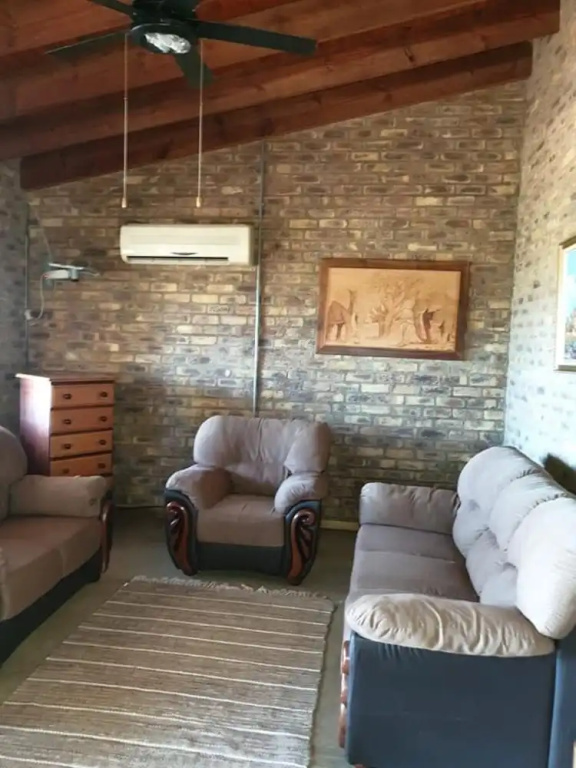 Buffalo Hill Safari Lodge