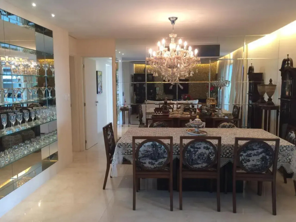 Apt Luxo 4 quartos Barra