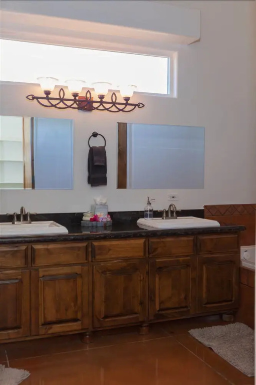 4BR Desert Escape
