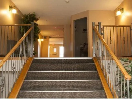 Misty Mountain Inn & Suites