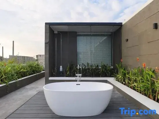 Naverlyhills Huahin pool villa