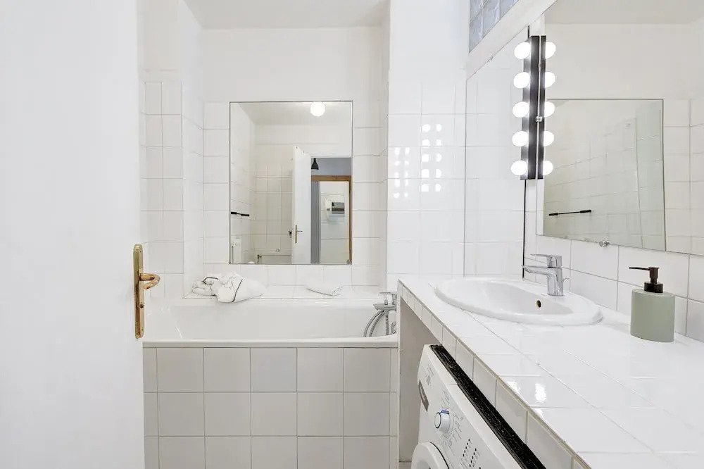 Charming 1BR Steps from Saint-Germain
