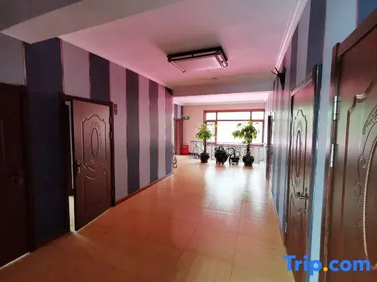 Yikang Farm House