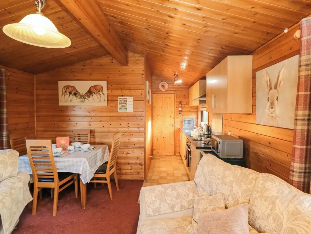 Hawthorne Lodge