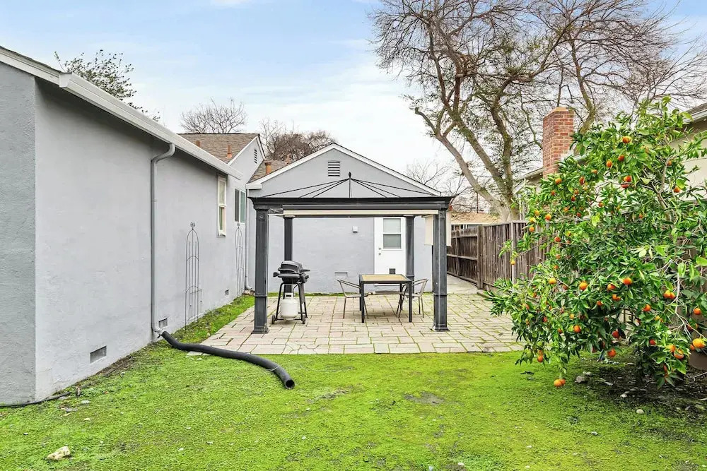 Marbella Lane Impeccable 3BR Delightful Escape