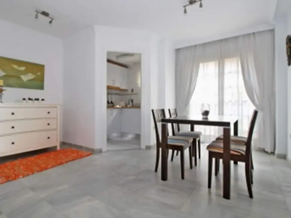 Del parque flats malagueta beach