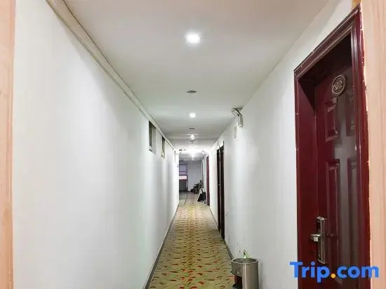 Sanyuetian Hotel (Xiehe Hospital Chegu Campus)