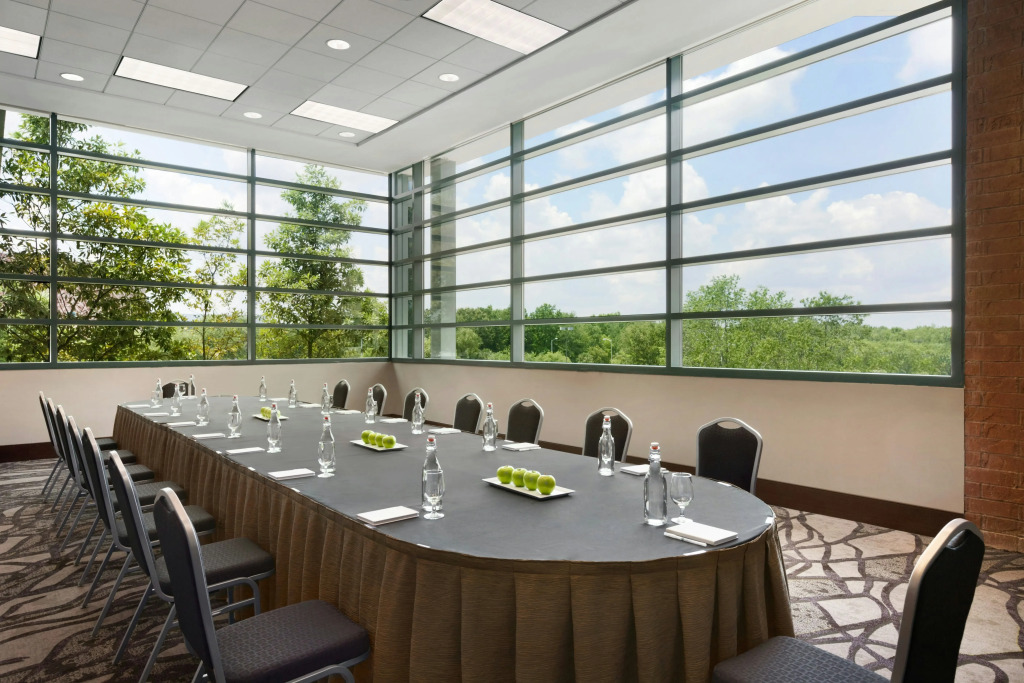 Embassy Suites by Hilton Charleston Airport Convention Ctr