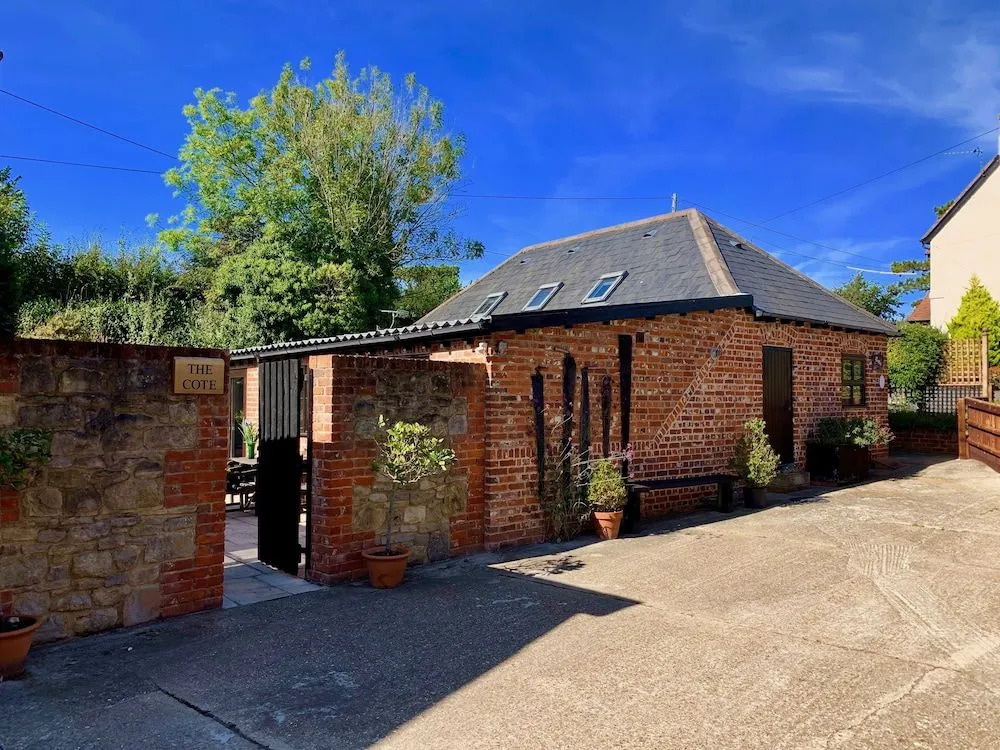 Tithe Barn a Stunning family home with panoramic views