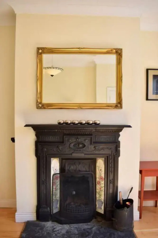 2 Bedroom House In Central Dublin