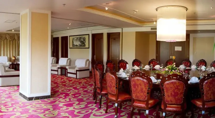 Puer Jingland Hotel
