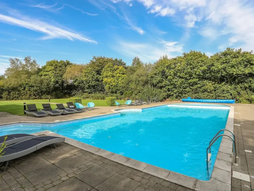 Fairview Lodge
