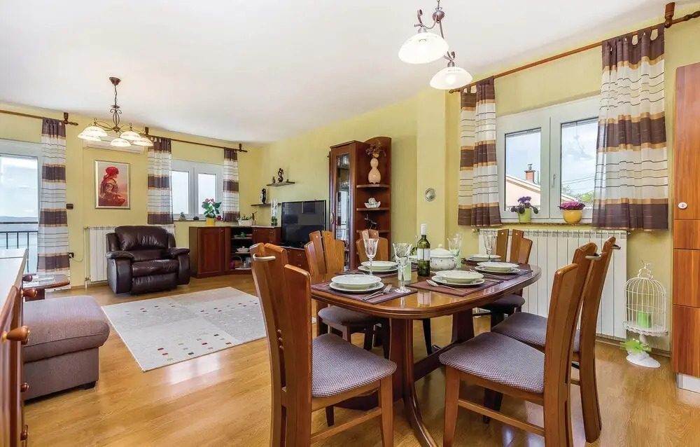 Cozy Apartment In Crikvenica
