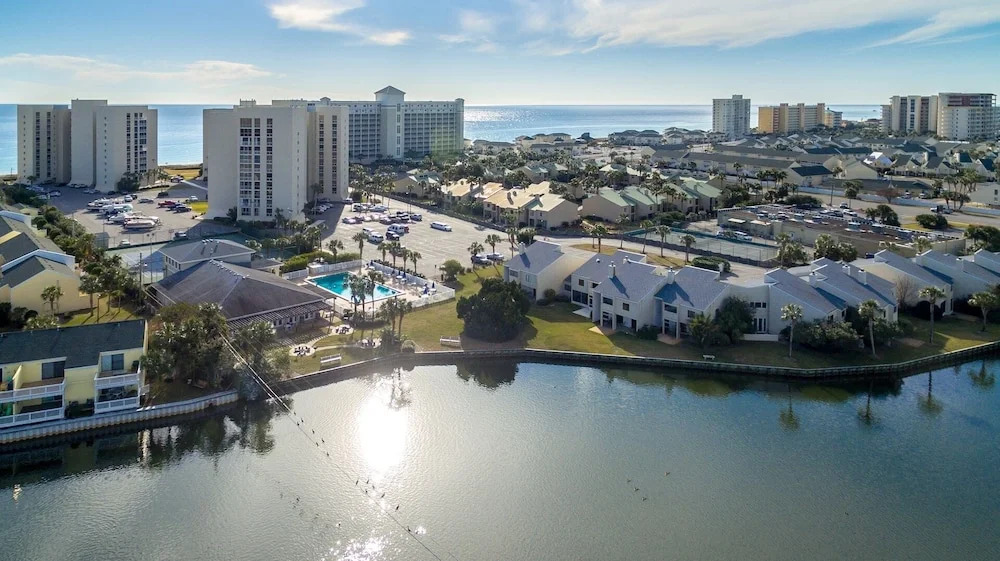 Shoreline 3042 Condo