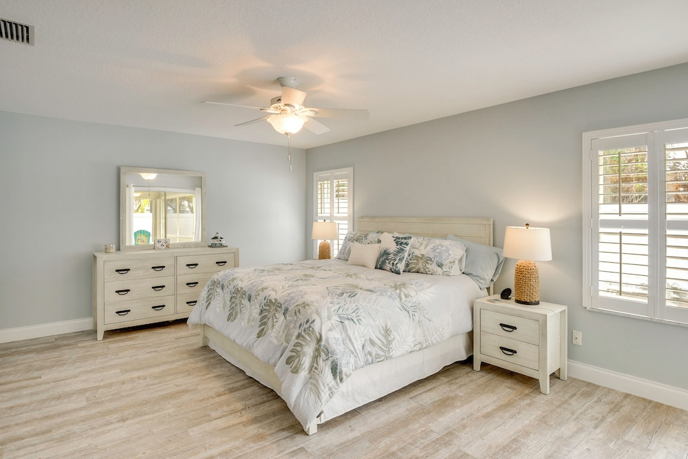 Stroll to Shore: Pet-friendly Flagler Beach Escape