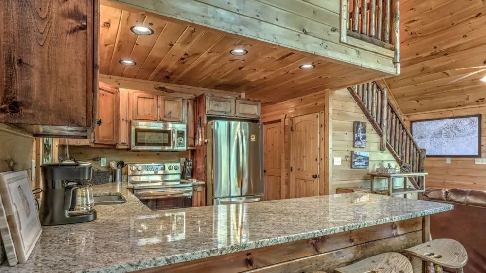 Cozy Bear Cabin by Escape to Blue Ridge