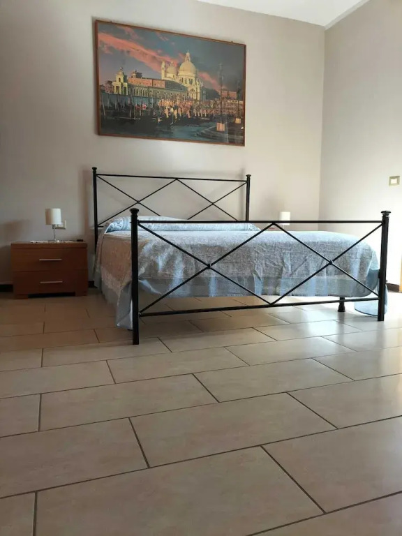 Panoramic Apartment With Vesuvius View