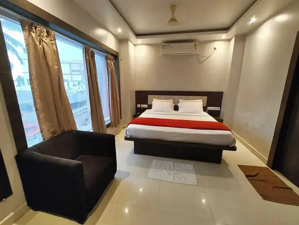 Hotel Home Town