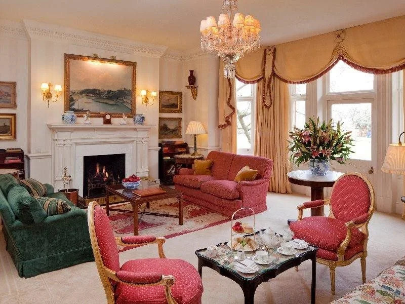Chelsea - Draycott Place by Viridian Apartments