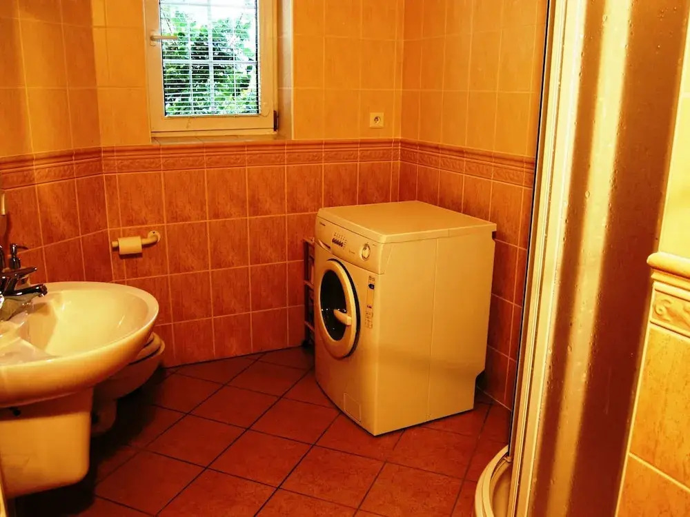 Comfortable Detached House With Large Garden