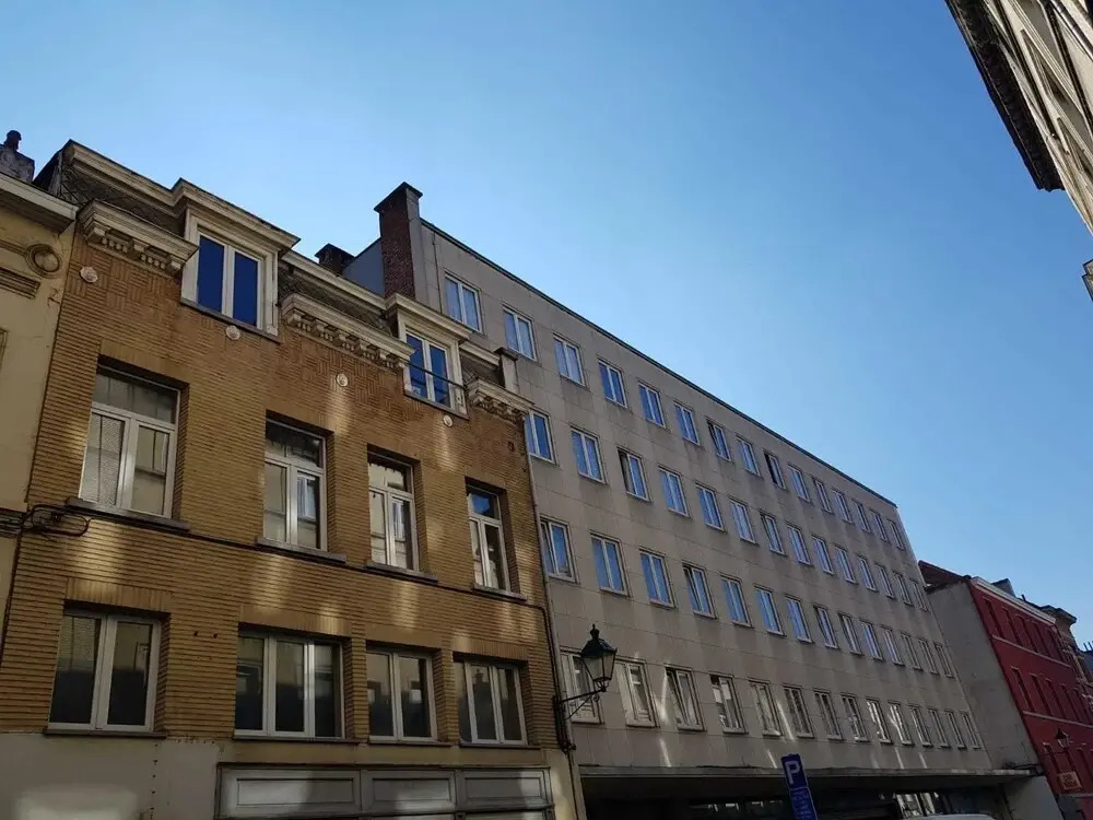 Parvis de Saint Gilles Apartments (Peymans)