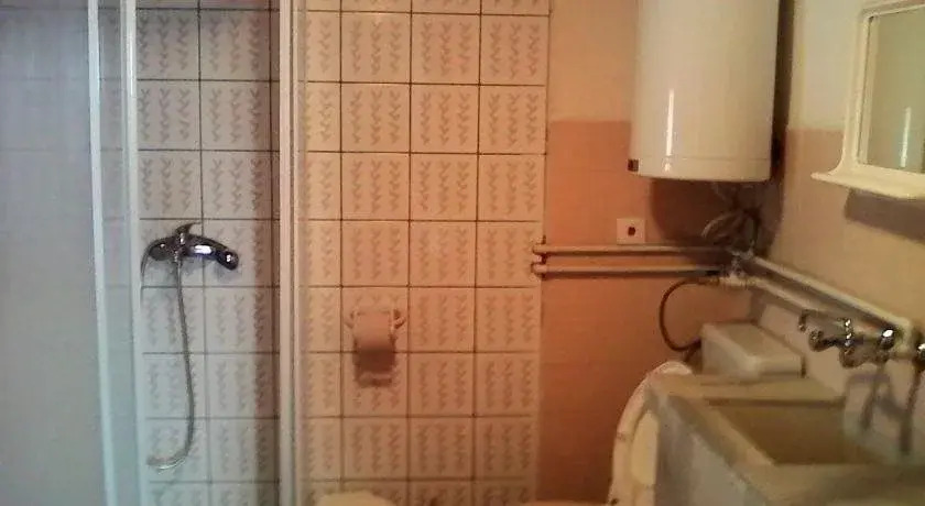 Chapov Guest Rooms