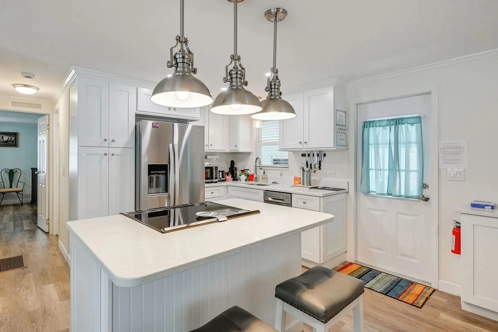 7 Mi to Bonita Beach! Escape w/ Pool Access