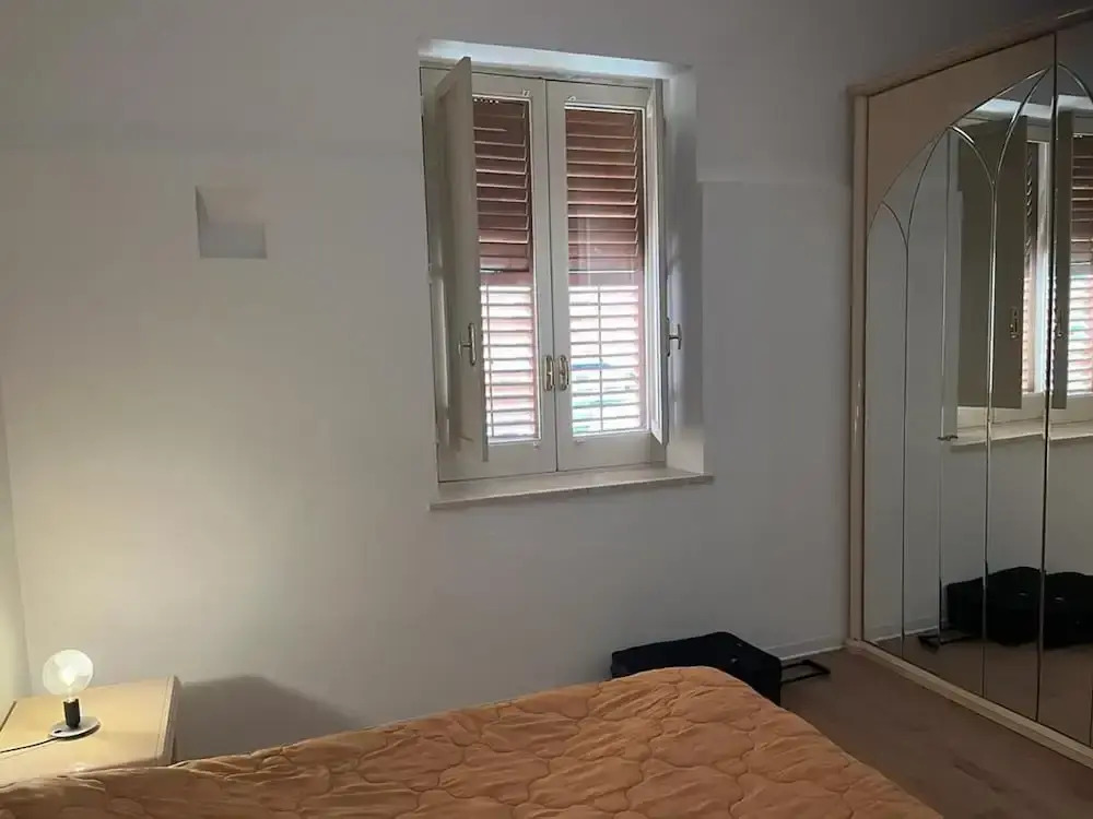 Immaculate 3-bed, Sleeps 6, Parking