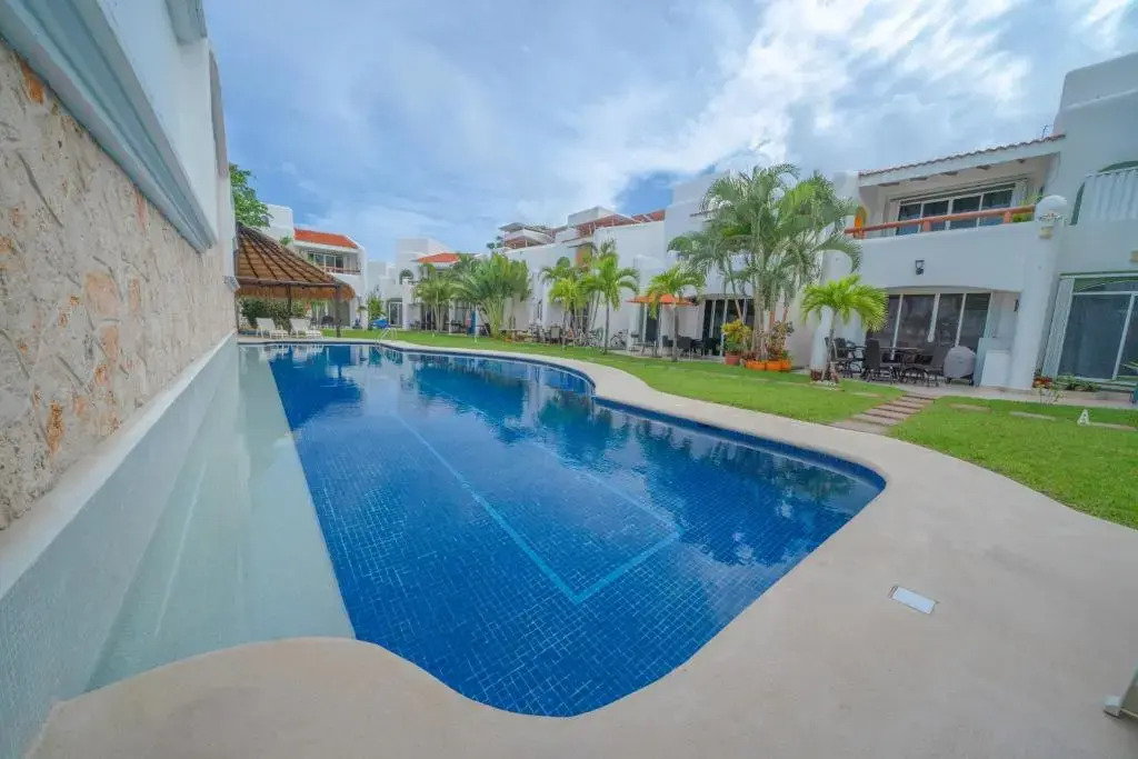 Luxury 3 Bedroom Villa with Pool - At Playacar II - Mayamar G9