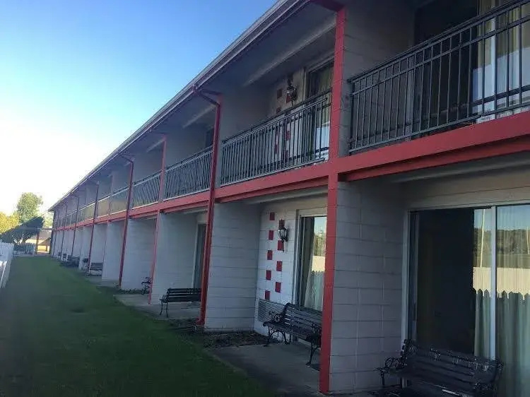 Westside Inn