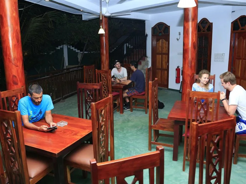 La Safari Inn