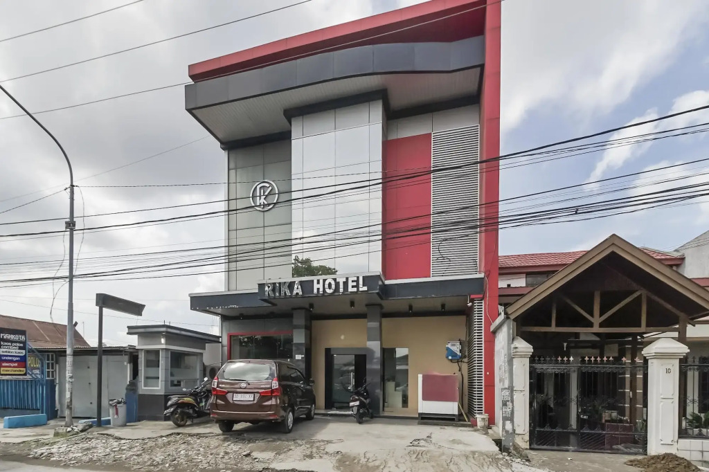 RedDoorz near Mall Panakkukang 3