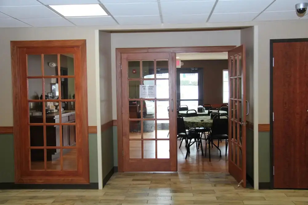 Green Acres Hotel