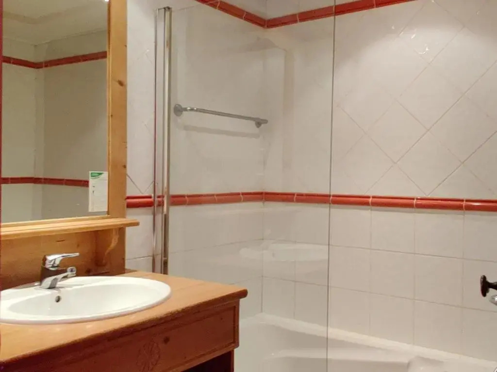 Appartement Uvernet-Fours, 3 pièces, 6 personnes - FR-1-504-366