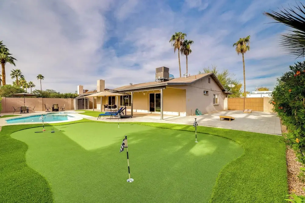 6 Mi to TPC Scottsdale: Family Escape w/ Fire Pit!