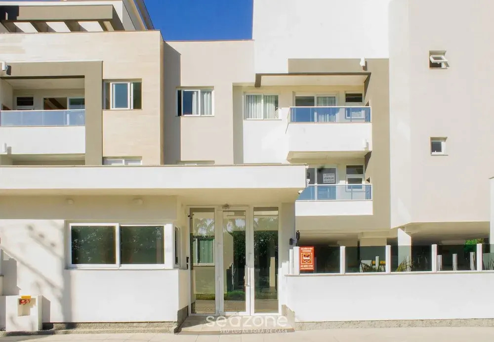 Modern Apartment With Pool and Barbecue Crr201