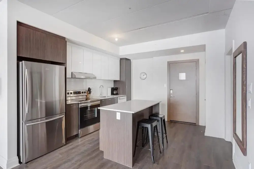 LEquinox Modern Apartments by Corporate Stays