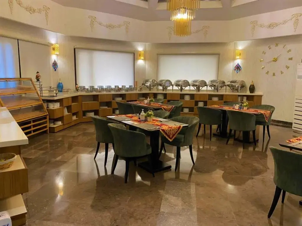Coral Palace Hotel
