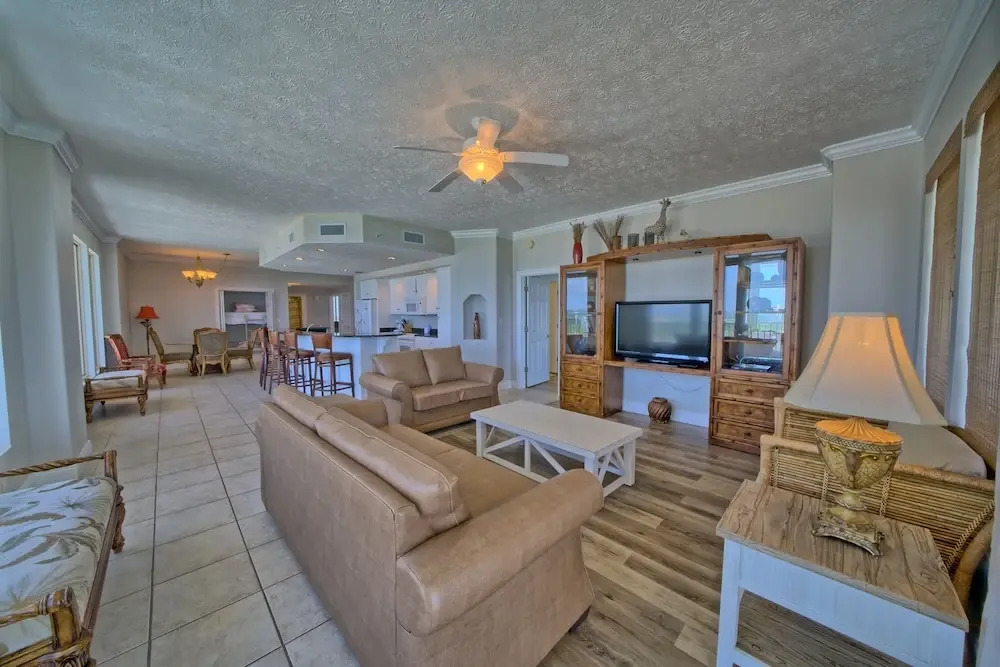 Gulf Crest Condominium #2107 - 3 Br Condo