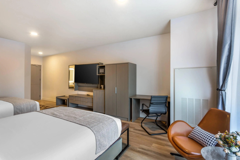 The Valor, an Ascend Collection Hotel