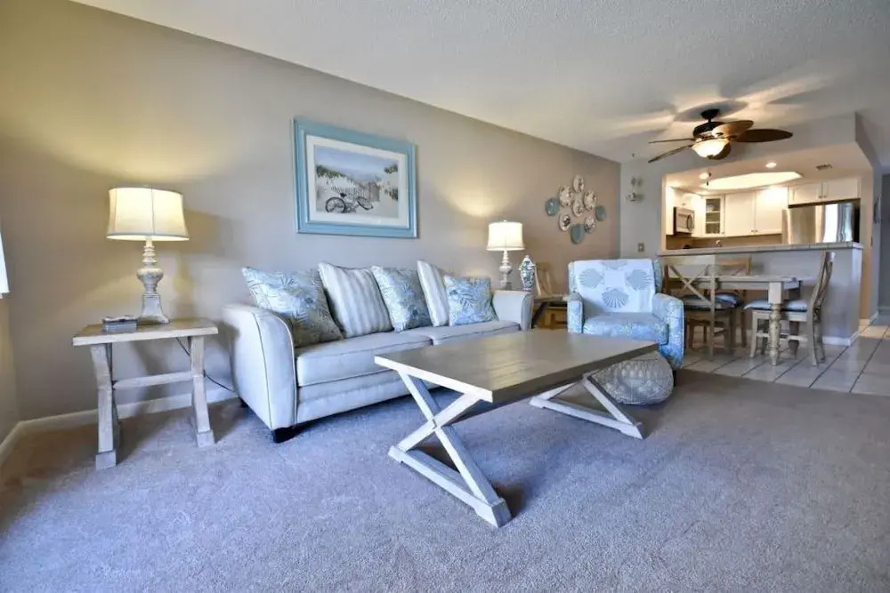 Seawinds 77 - Remodeled Sea Winds 2 Bedroom Steps to the Pool Lagoon View
