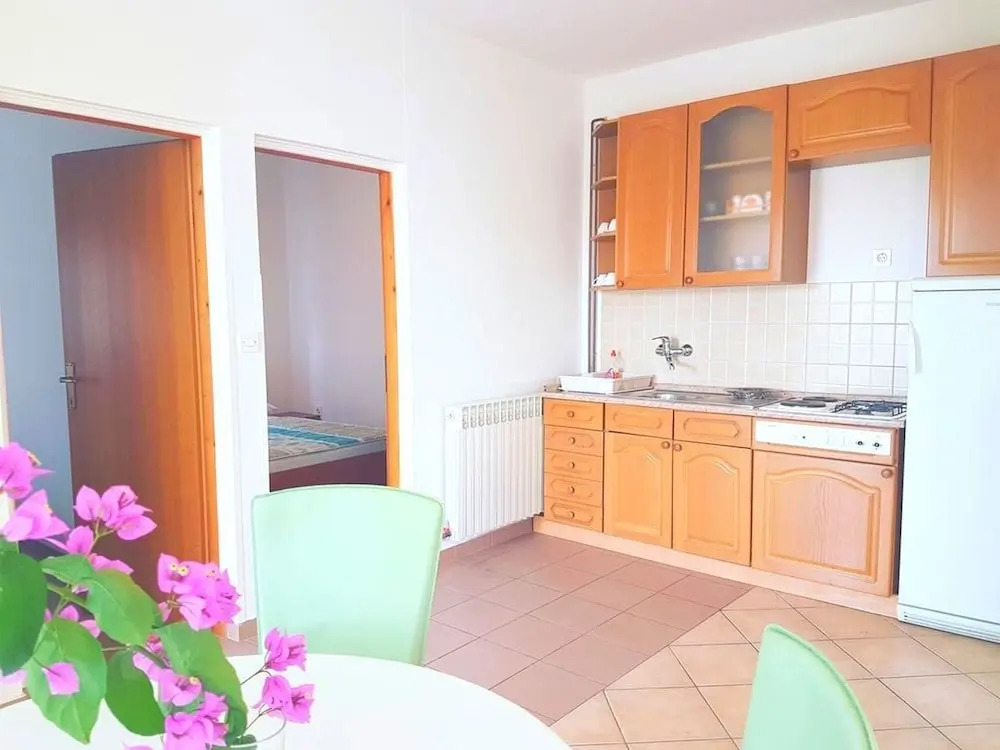 Floral Apartments Yazzy 2