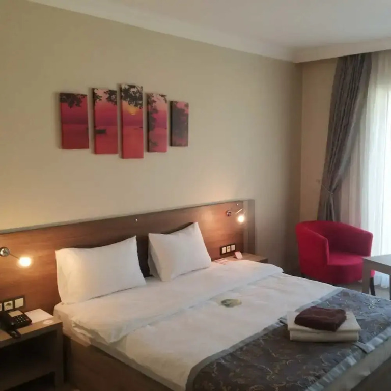 Work & Home Hotel Suites